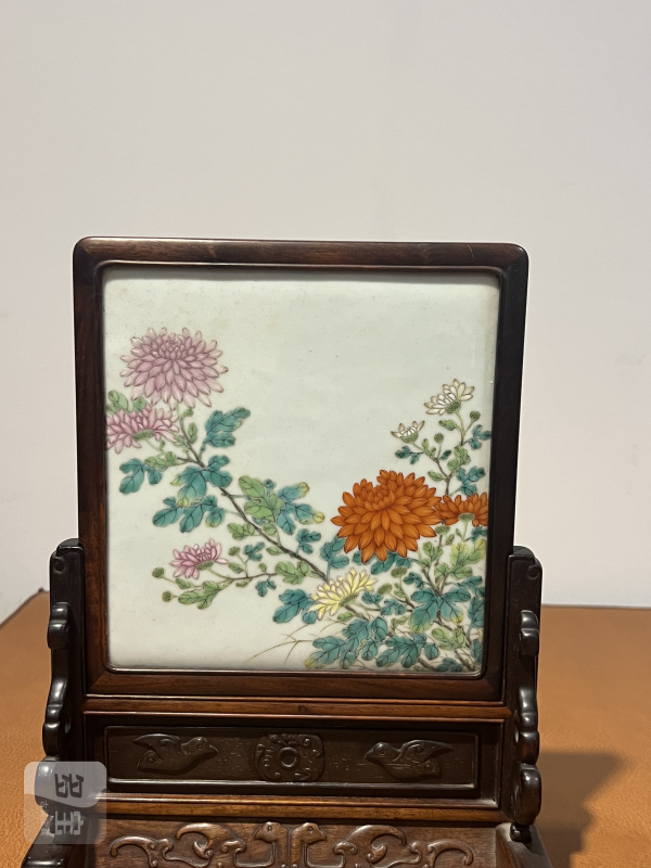 清乾隆 粉彩菊花牡丹纹砚屏（一对） - 图3